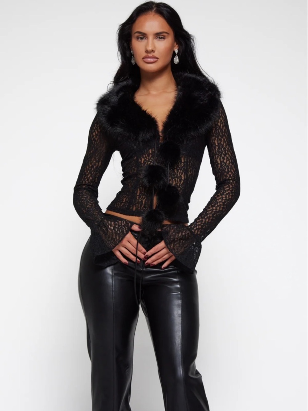 A VINTAGE FIT LACE TRIM SHIRT IN BLACK- Size XS